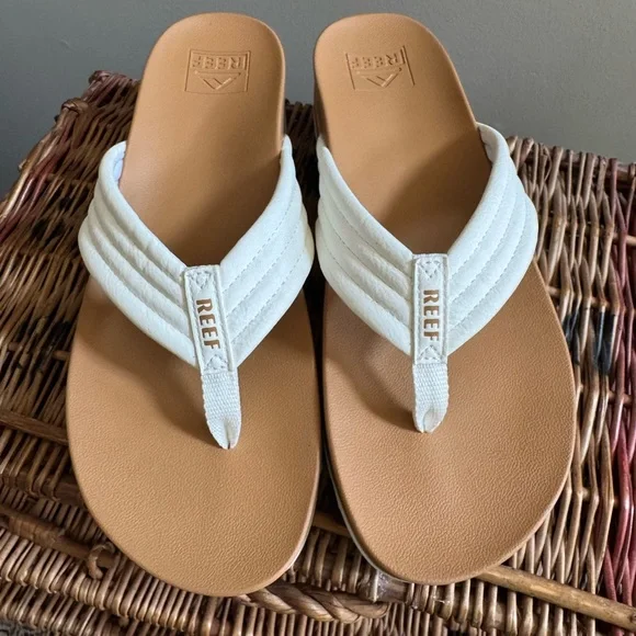 Reef Size 9 Shea Cushion Hi Cream and Brown Platform Sandals - Picture 2 of 7